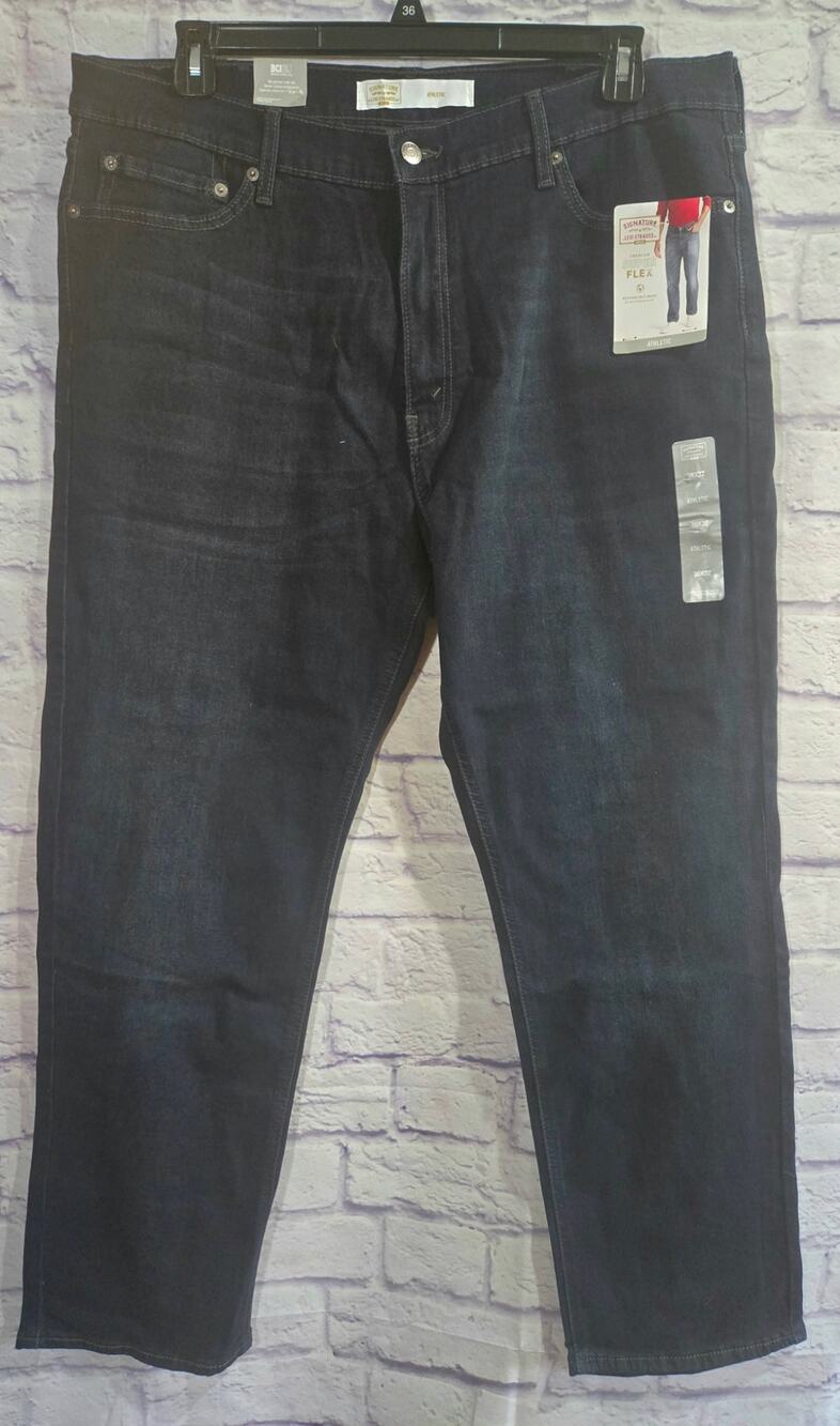 Signature by Levi Men's Gold Label Athletic Fit Jeans 38X32 NWTS